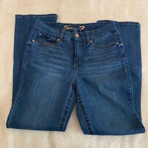 Seven7 Highrise bootcut jeans size 12, medium wash.